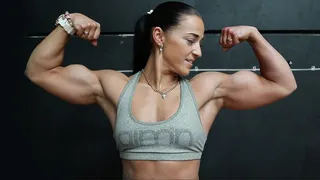 Absolute Goddess Of Muscle!