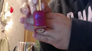 Painting my Nails Pinkin Bathroom