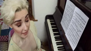 Melody Wilde - Pianist Tits
