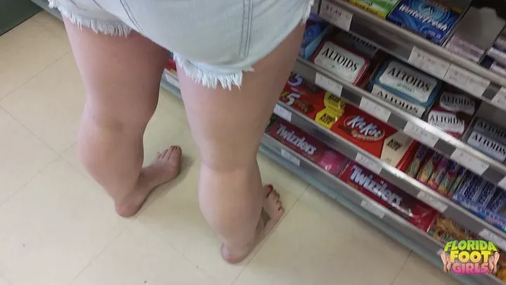 CANDID - White Trash Girl Goes Barefoot in Convenience Store