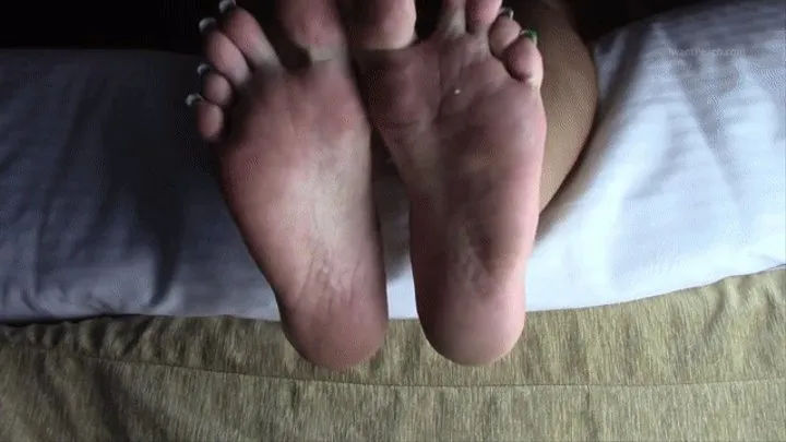 Long toe Nail and Foot Worship