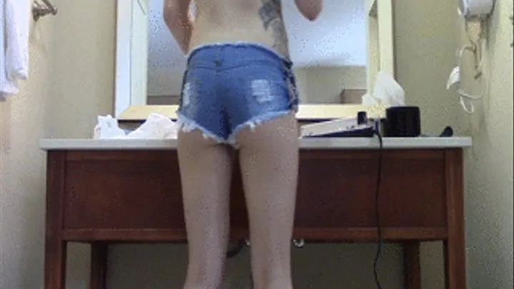 Perfect Ass In Little Jean Shorts