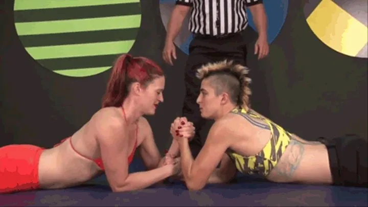 Xavan VS Madison - Arm Wrestling - Clip 1/5