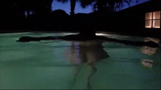 ass shaking underwater, now tell me my ass is fake!!!!
