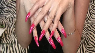 red nailshow