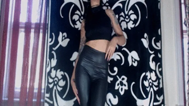 Shiny Black Leggings Ass Worship