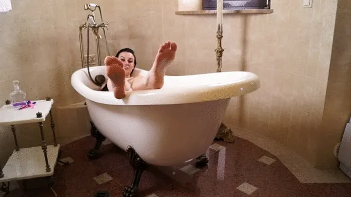 Worship Weronika Feet In Bathtub