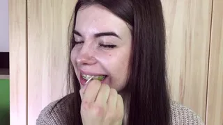 Klaudia - Eating Jelly Beans