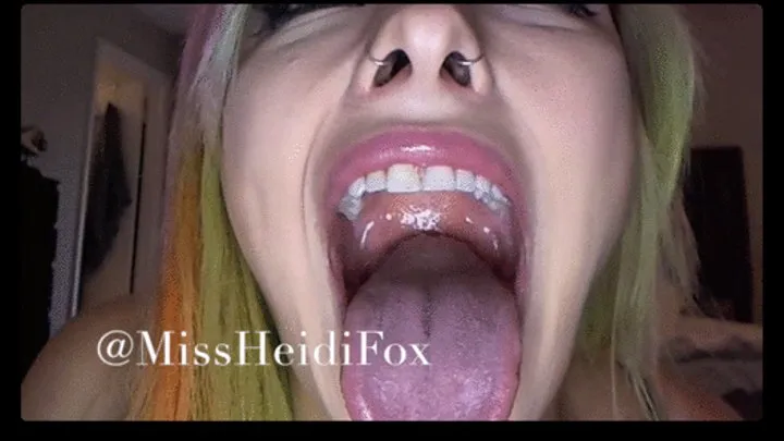 Heidi's Gaping Throat