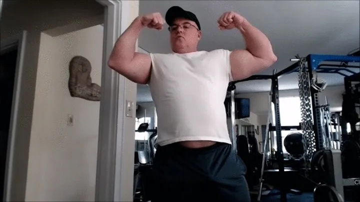 FlexBigMuscle White T-shirt Flex and Cum April 2021