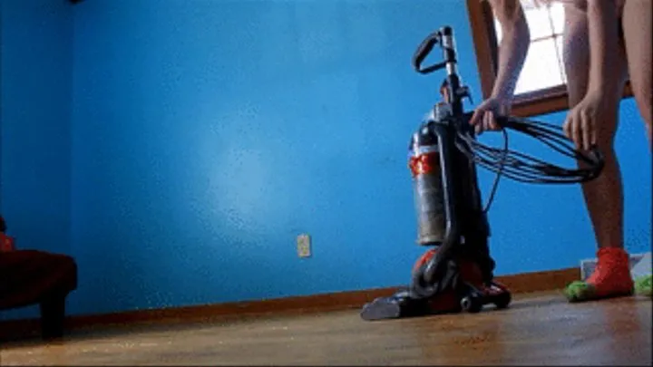 VACUUM UP DIRTY SLUT OF ME