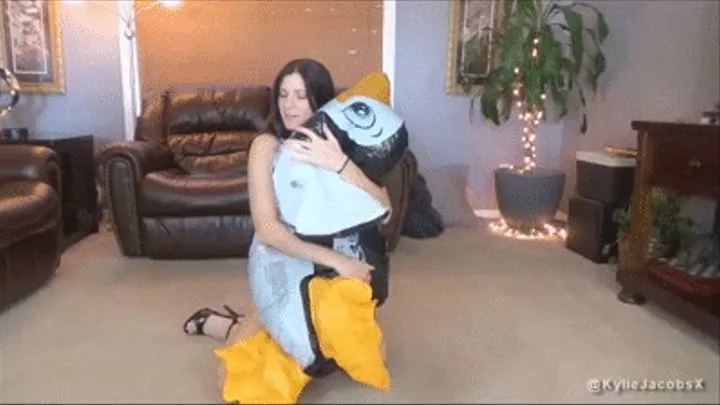 Penguin Inflatable Playtime - Kylie Jacobs - WMV