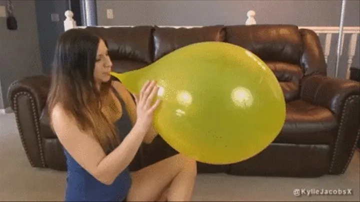 Quick Yellow B2P - Balloon Blow2pop Fetish - Kylie Jacobs