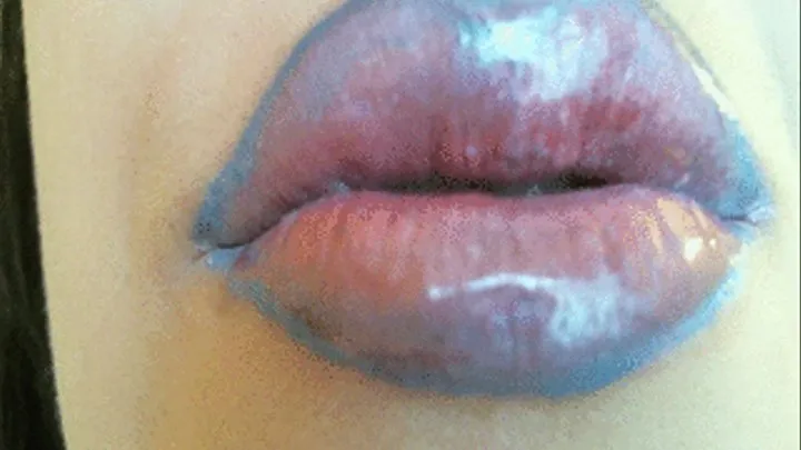 Metallic Pink, Purple, & Blue Glossy Lipstick DIY