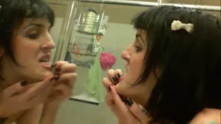 Flossing Tiny Teeth til Squeaky Clean Topless in Mirror