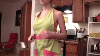 Diapergirl Fionna's Unassisted Diaper Mess While Cooking Dinner for