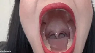Nyxon Talks About Her Mouth HD