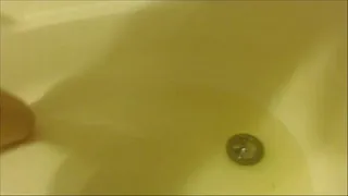 Pee in the tub Part 3