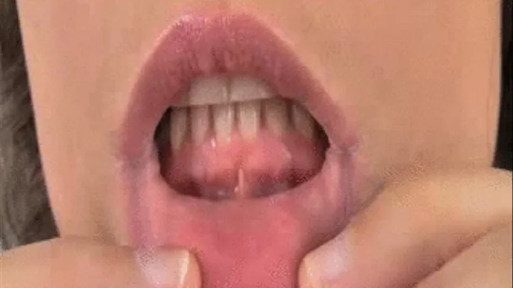 Lip pull and show