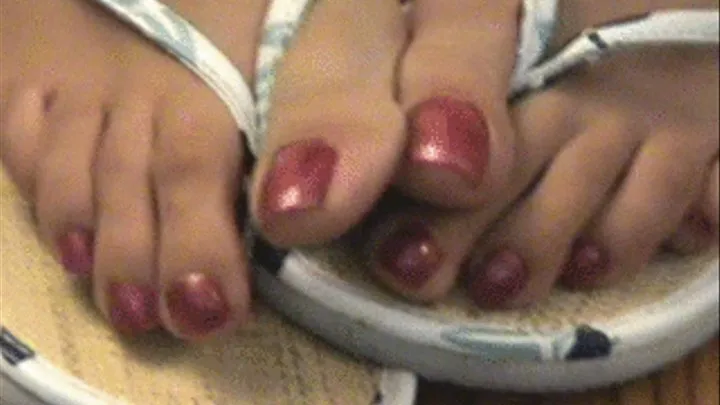 Gabby's Red toe dangle in UR face 2