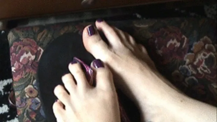 Allie's BIG friggin FEET - Part 2