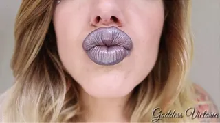 Silver Lippy Smooches