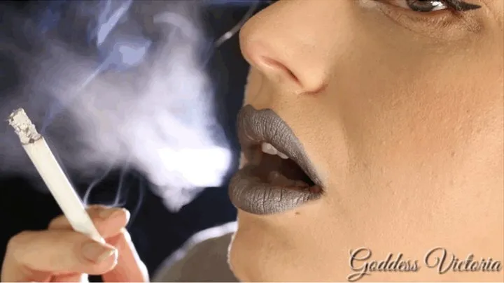 Silver Lipstick Smoking