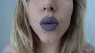 Pale Purple Lip Quickie