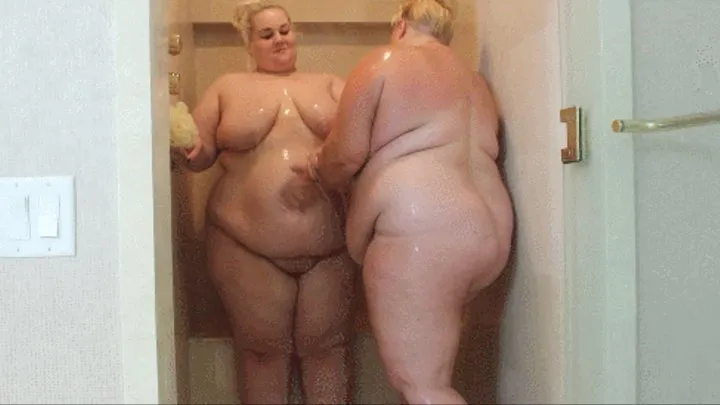 Olivia and SexySignatureBBW Shower Together