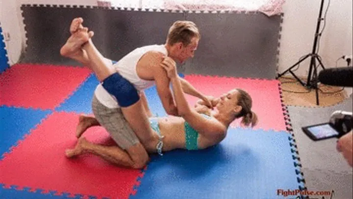 Viktoria vs David - competitive mixed wrestling - full match