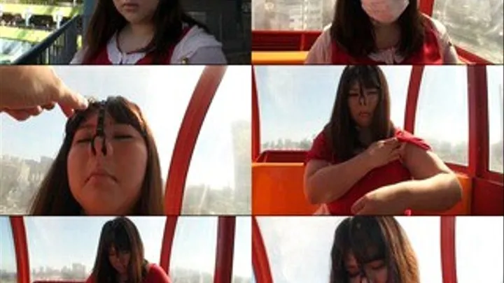 Kiyomi Rides a Cable Car and Displays Her Real Features!