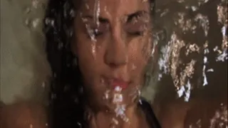 Katy's Underwater Breath Holding ( format 480p)