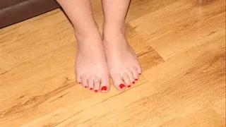 painted toe nails