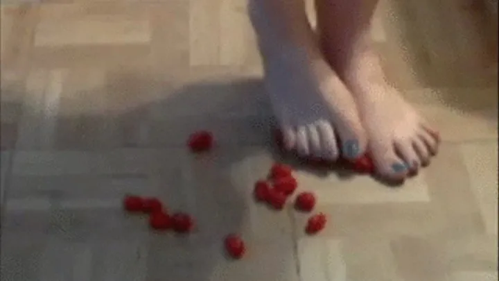 Barefoot grape tomato crush in