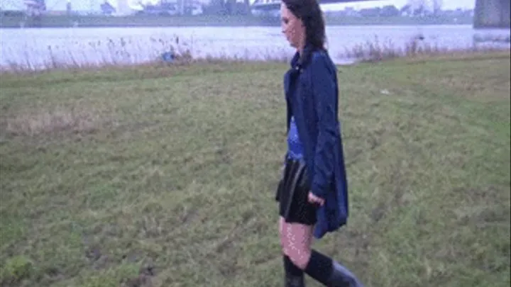 Latex Lady boots and the river