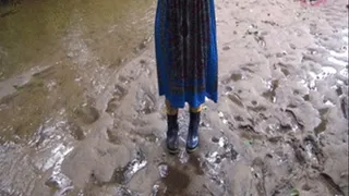 Romika Wellies in mud and on the splash