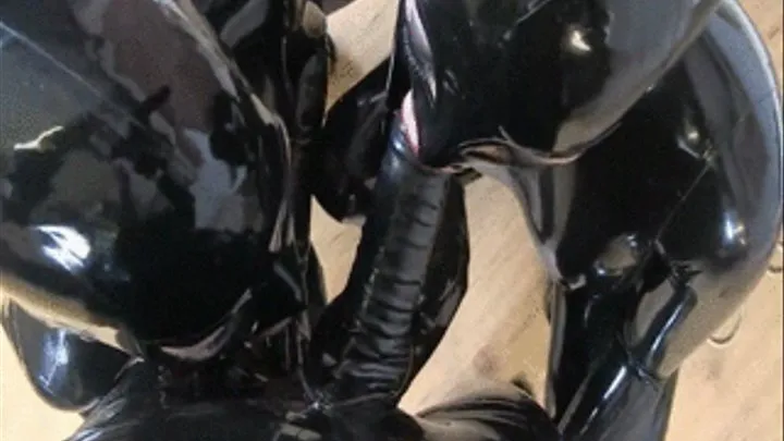 how are horny Rubber sluts // wir sind geile Latex Schlampen