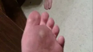 filthy feet for a filthy loser