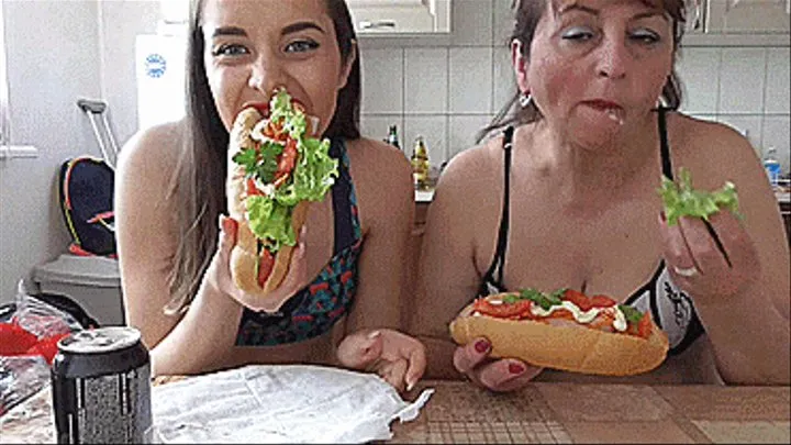 Fat step-mother and step-daughter had fast food! ( )WMV