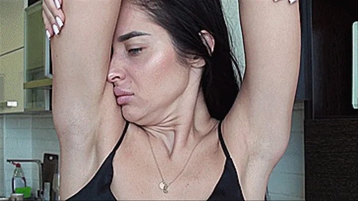 Sexy Queen's Sweet Armpits!!