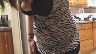 Sweet Amanda shaking her ass