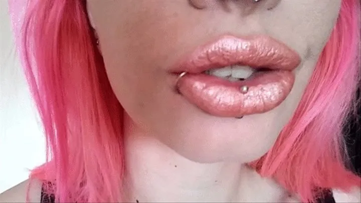 stunning shiny nude pink pout