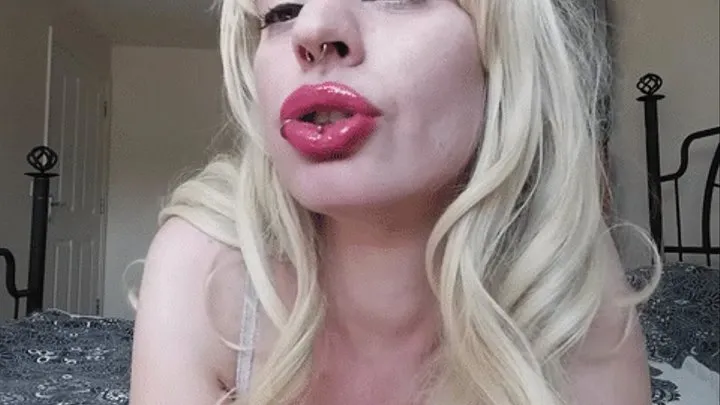 cum on my pretty lips