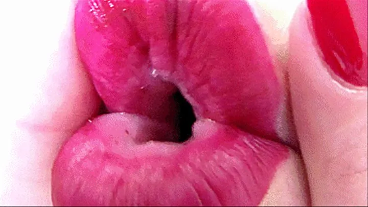 smell sweet lips