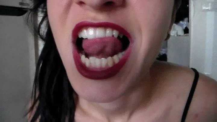 chewing woman, chewing gummy bears, mouth fetish, sharp miss fangs, larynx, mout