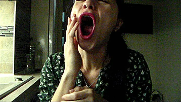 mouth wide apart, yawn fetish, brunette, face fetish, lips, lipstick gloss, wide larynx, mouth