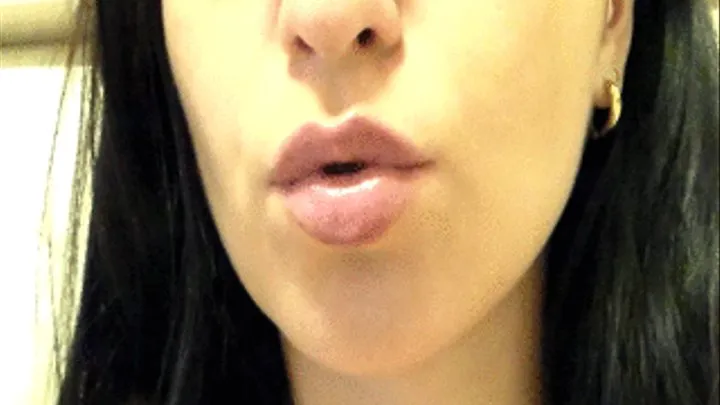 ORDER!!!!! Hey i would like u make really smelling your lips, very big huge duck lips up to your nose,