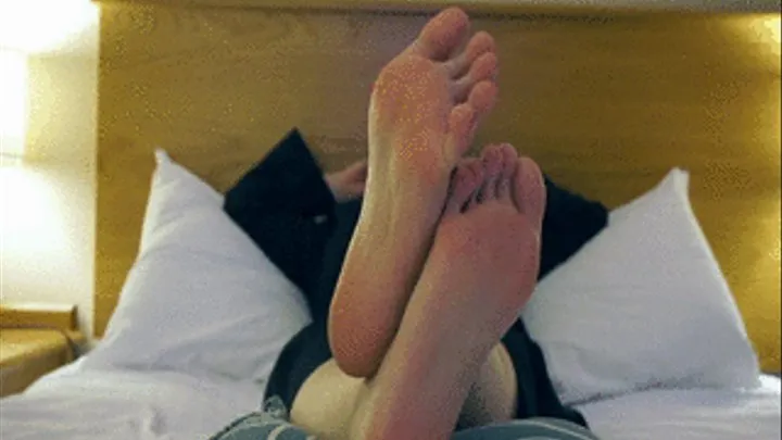 HD Relaxing with my soles on show