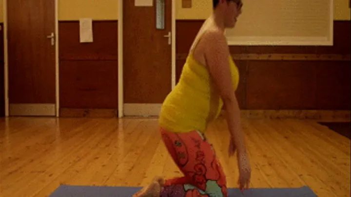 Contortion with Miss Valentine