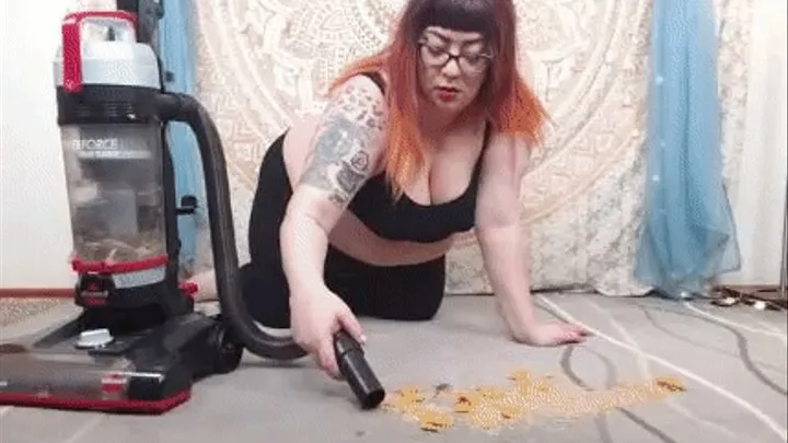 BBW Vacuuming Masturbation